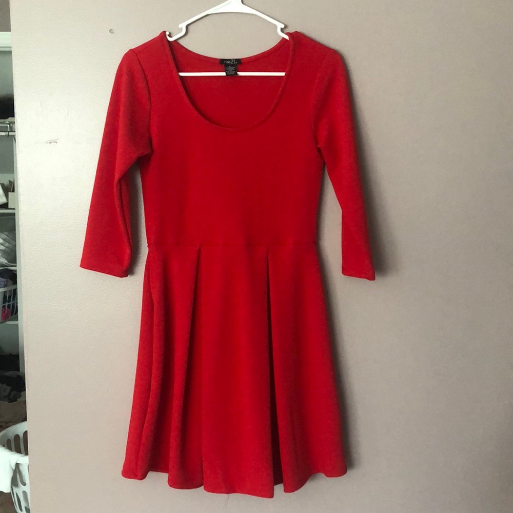 🤩BUY 3 GET 1 FREE🤩 beautiful red rue 21 dress!